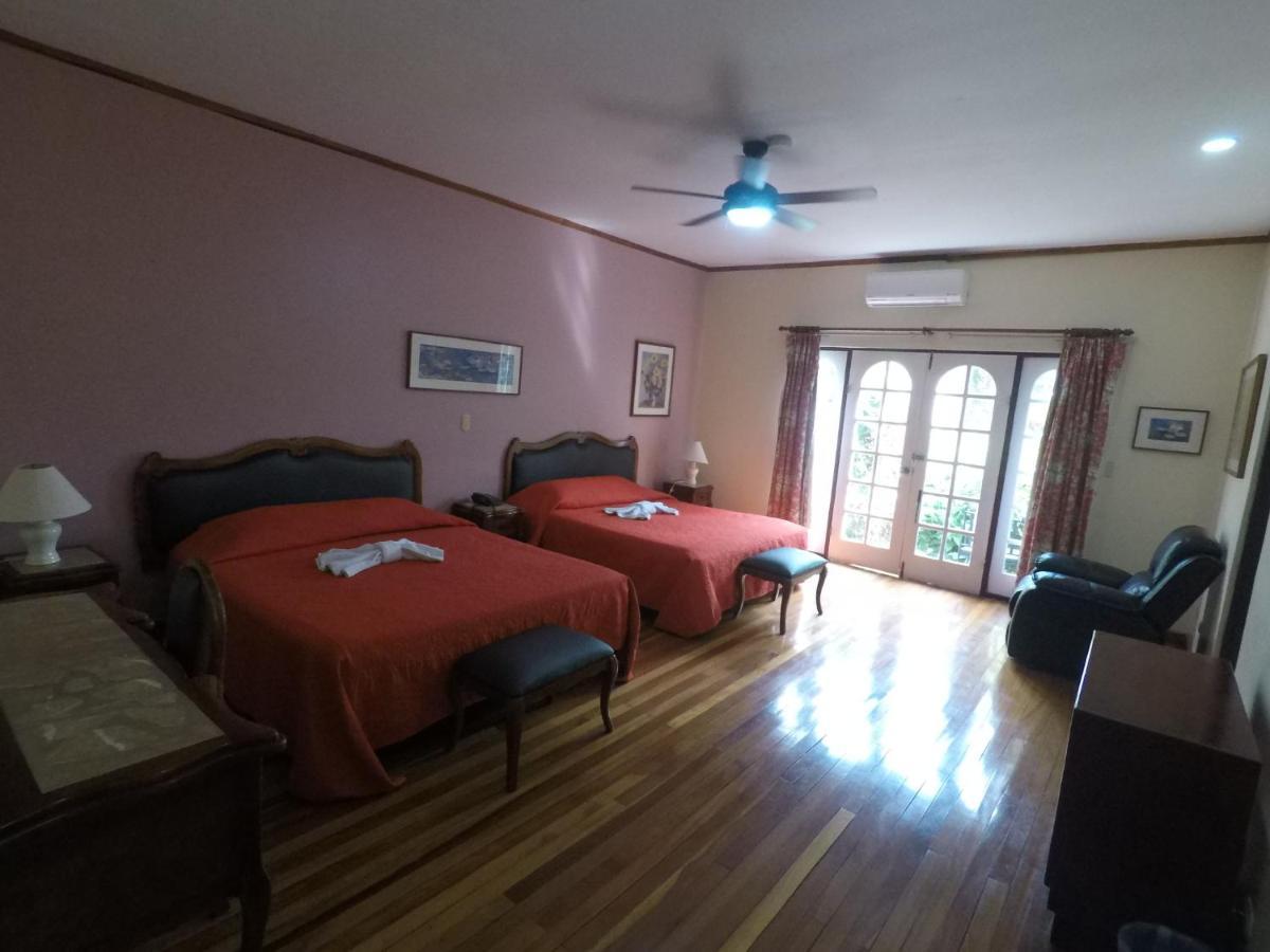 La Bergerac Boutique Hotel Сан Хосе Екстериор снимка